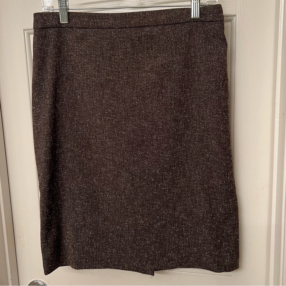 Focus 2000 - Brown Skirt